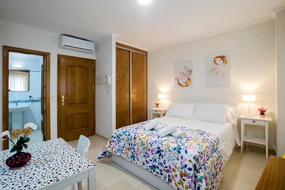 Apartamentos Amat - Only Adult - Playa El Bajondillo Torremolinos Exterior foto